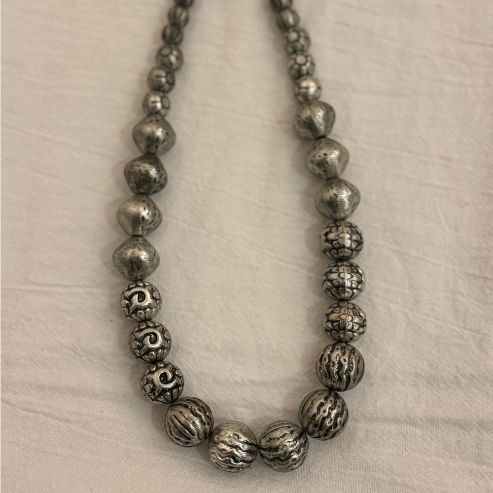 CHICO’S necklace